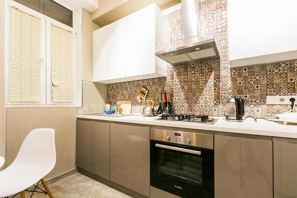 Sweet Home 3 At Freedom Square Tbilisi Luaran gambar