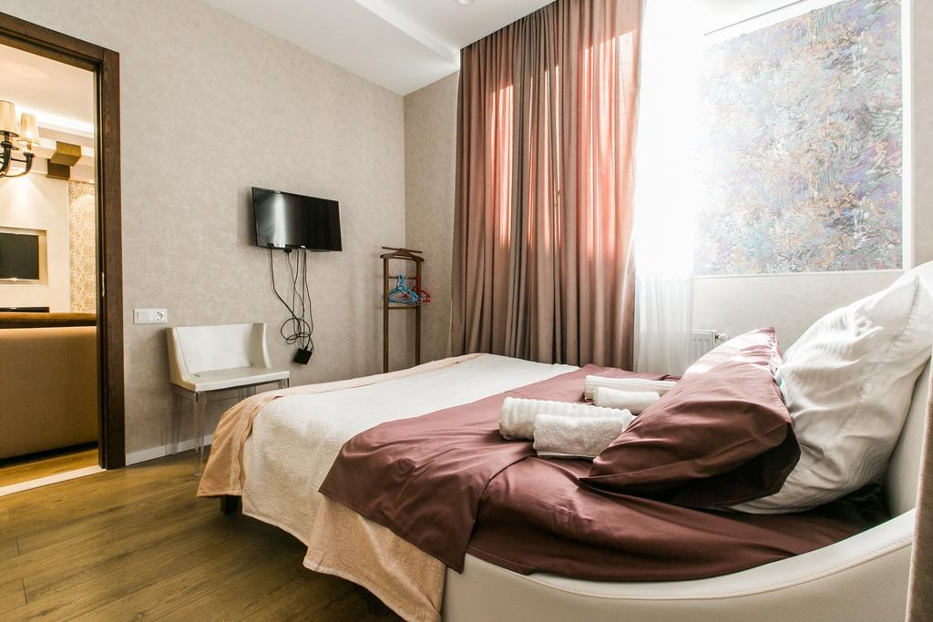 Sweet Home 3 At Freedom Square Tbilisi Luaran gambar